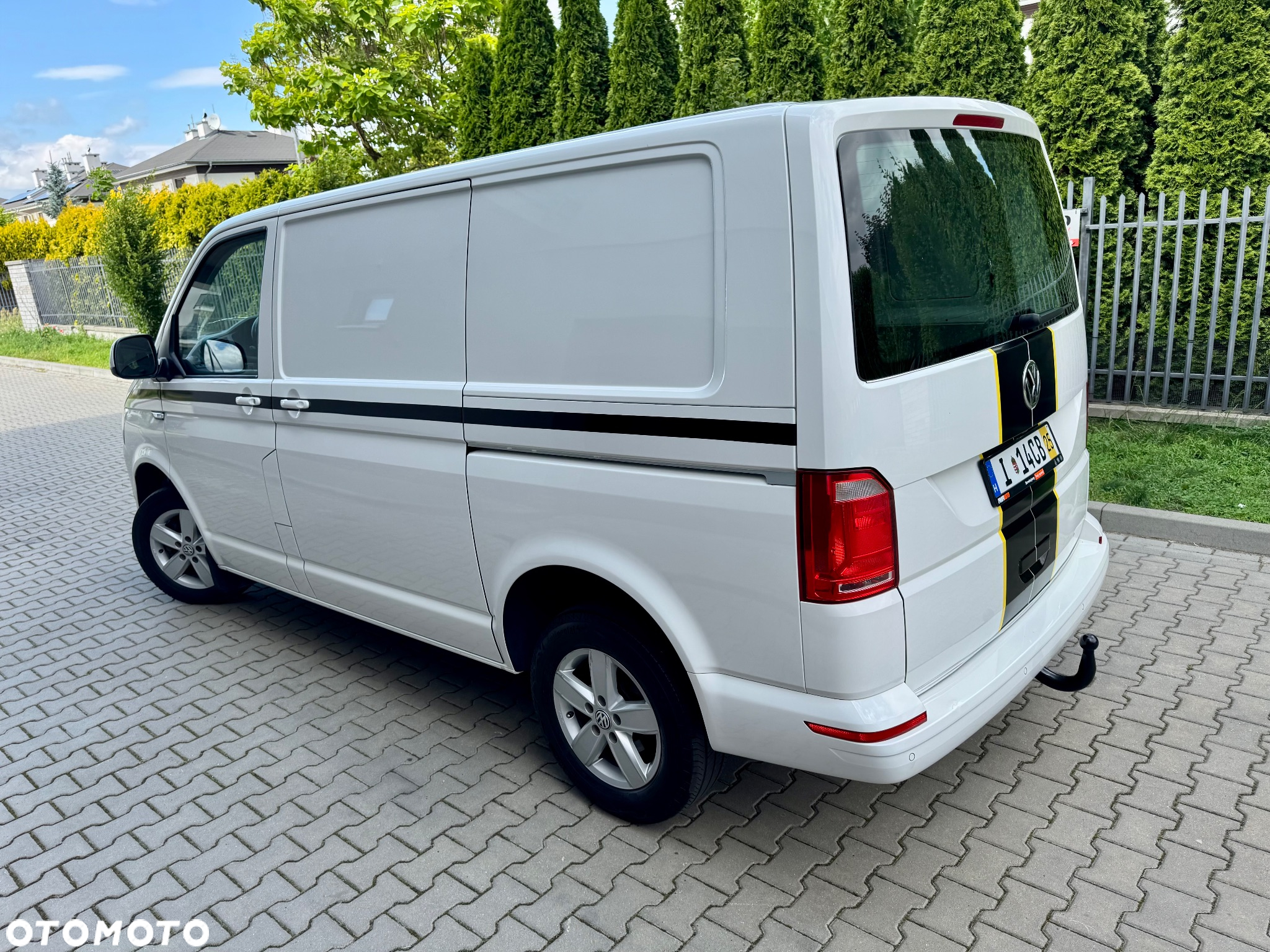 Volkswagen Transporter T6 automat DSG podwójne drzwi z obu stron Faktura VAT 23% kamera klimatyzacja podgrzewane siedzenia czujniki VW T6 webasto brutto drzwi x2 2.0 TDI 110KW 150KM skrzynia biegów automatyczna export - 14