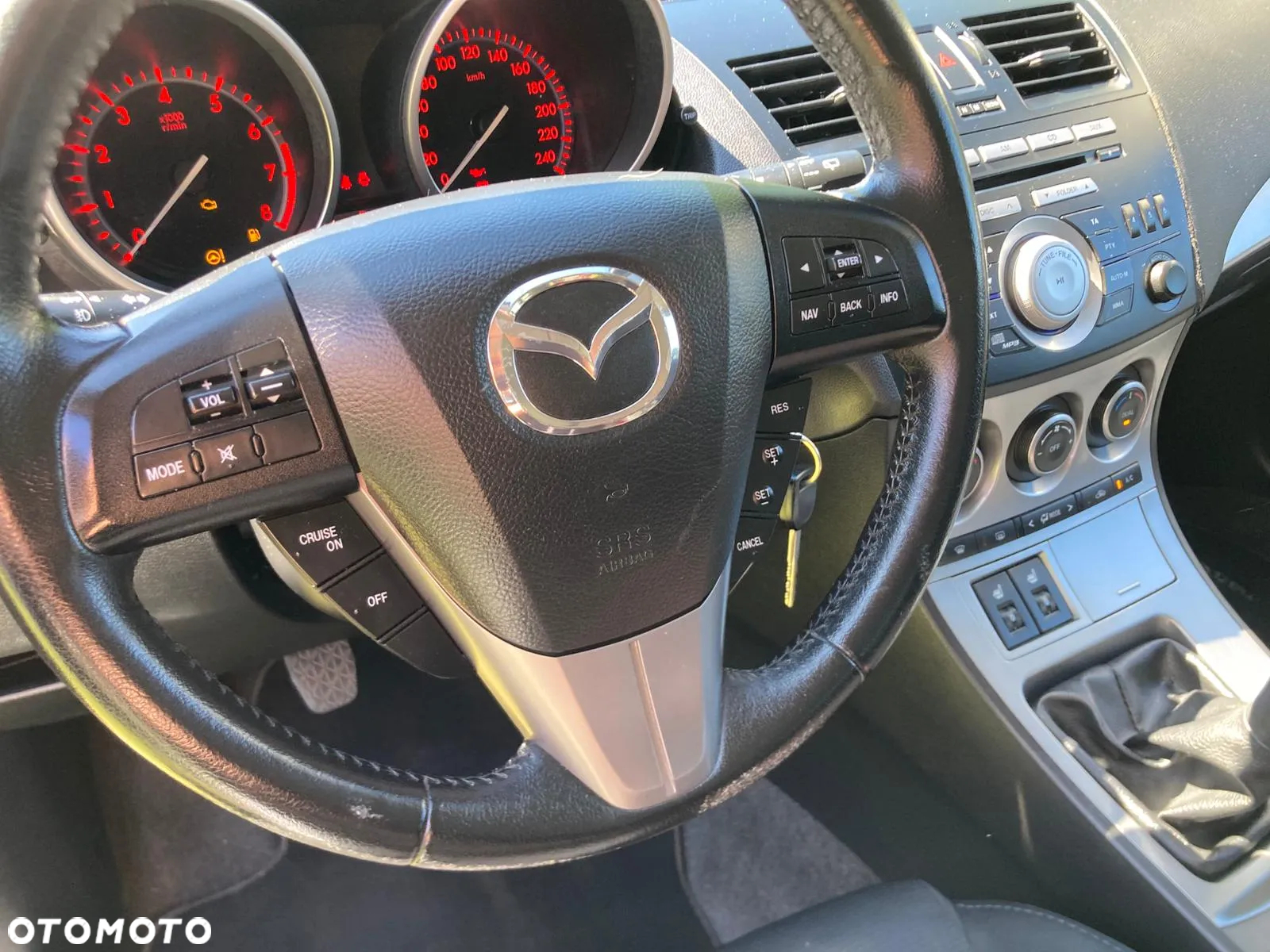 Mazda 3 1.6 Exclusive - 18