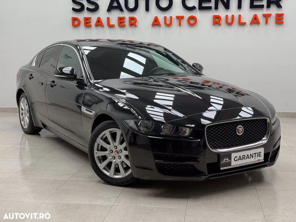 Jaguar XE 2.0 Pure - 13