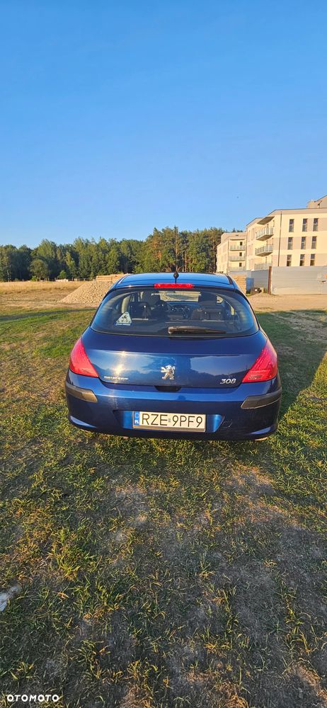 Peugeot 308 2008 photo 5
