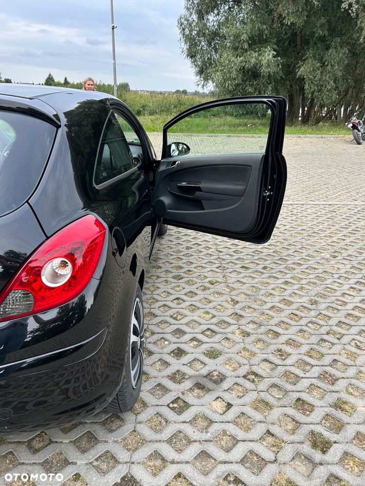 Opel Corsa 1.4 16V - 9