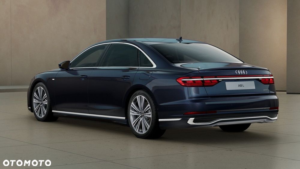 Audi A8 - 4