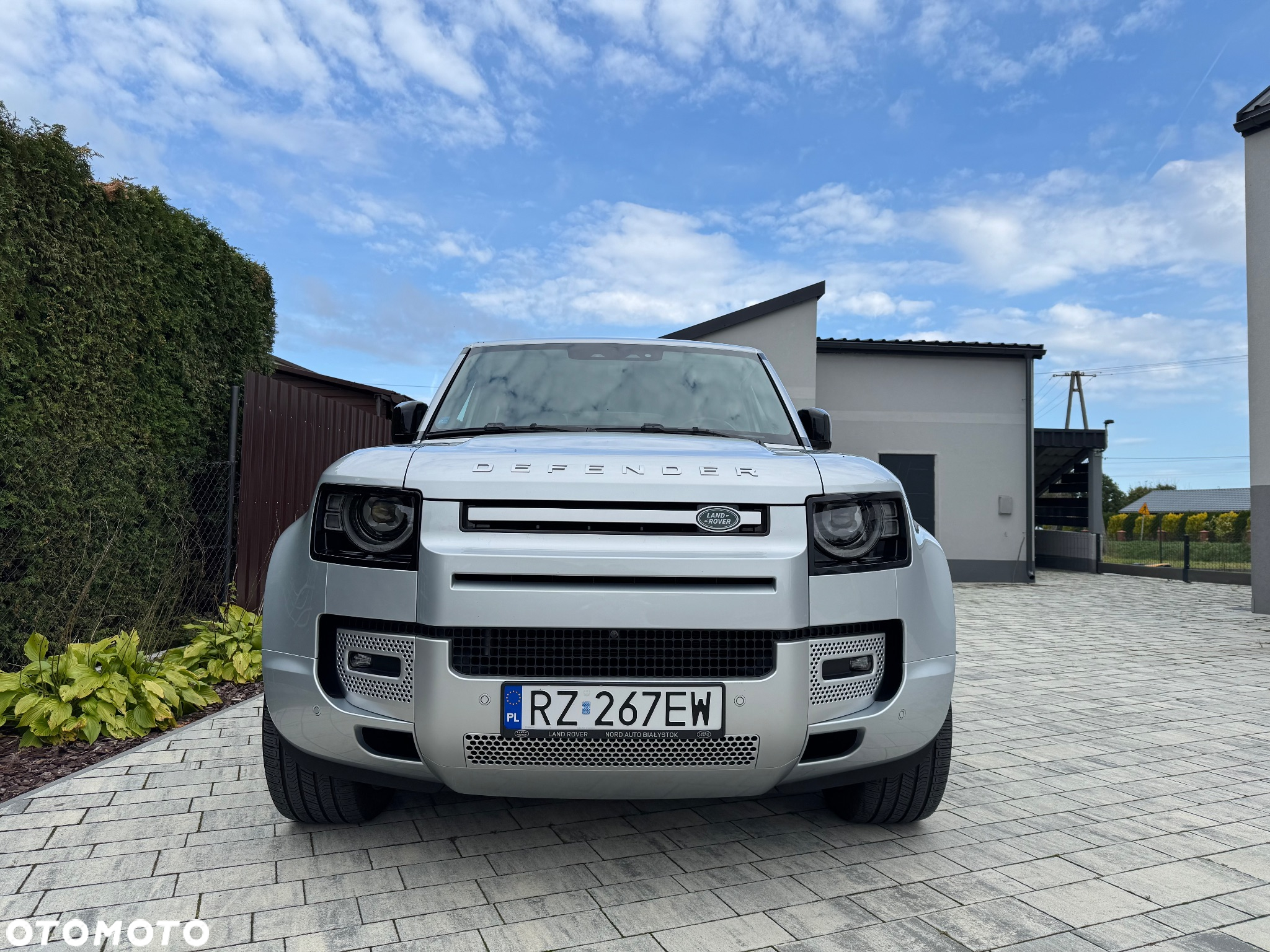 Land Rover Defender 110 3.0 D250 mHEV X-Dynamic SE - 3