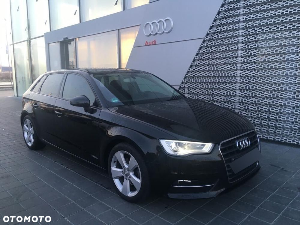 Audi A3 Sportback - 13