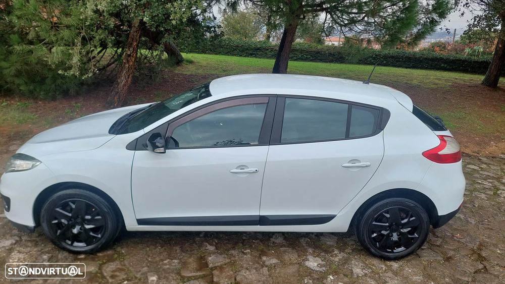 Renault Mégane 1.5 dCi Luxe - 4