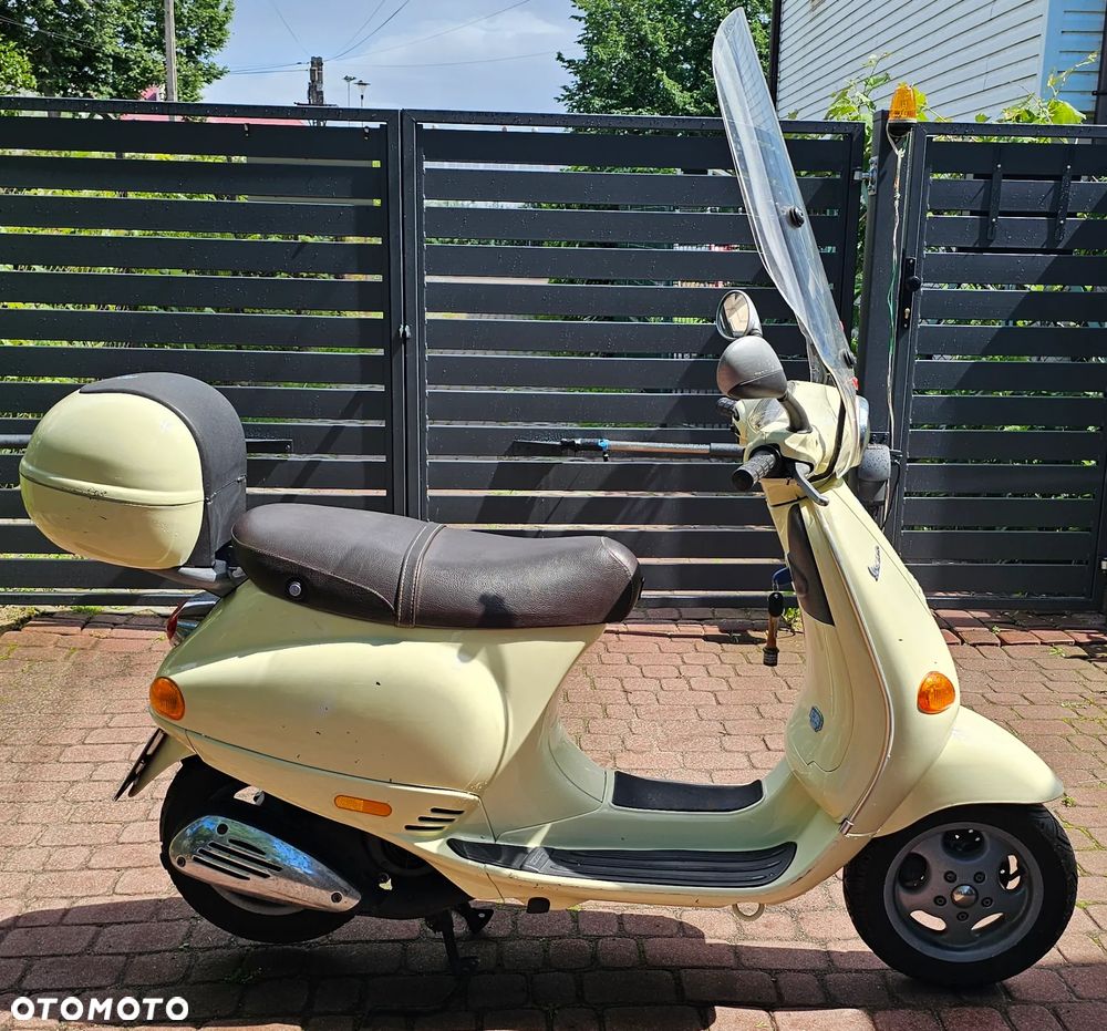 Piaggio Vespa - 1