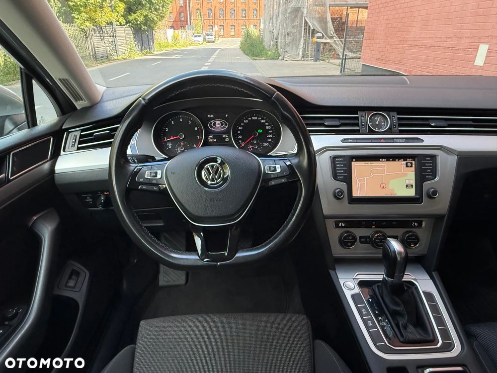 Volkswagen Passat 1.8 TSI BMT Comfortline DSG - 18