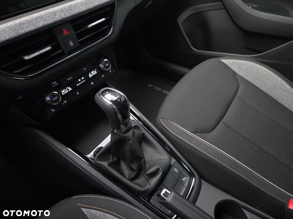 Skoda Scala 1.0 TSI Selection DSG - 10