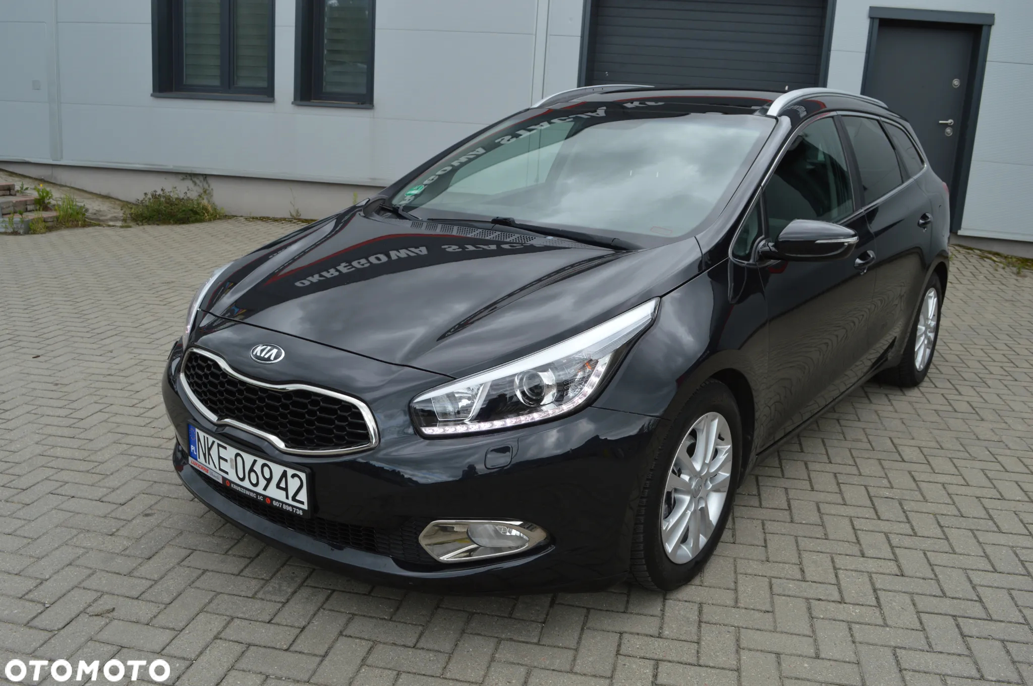 Kia Ceed 1.6 GDI SW DCT Platinum Edition - 4