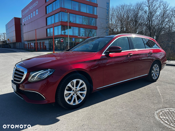 Mercedes-Benz Klasa E 220 d 4Matic 9G-TRONIC Avantgarde