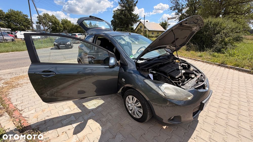 Mazda 2 - 4