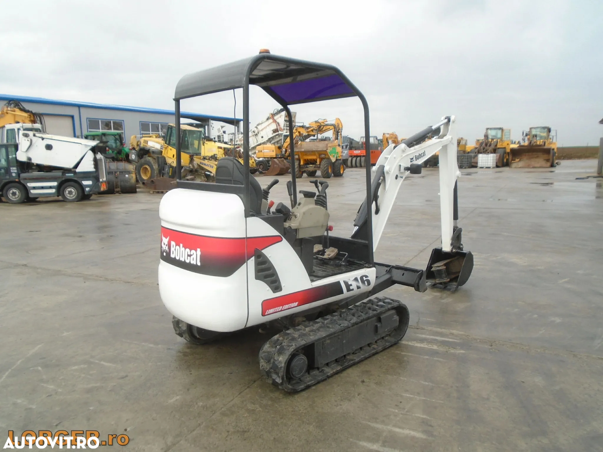 Bobcat E16 - 3