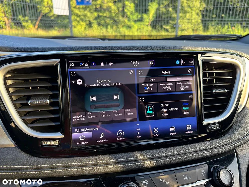 Chrysler Pacifica - 18