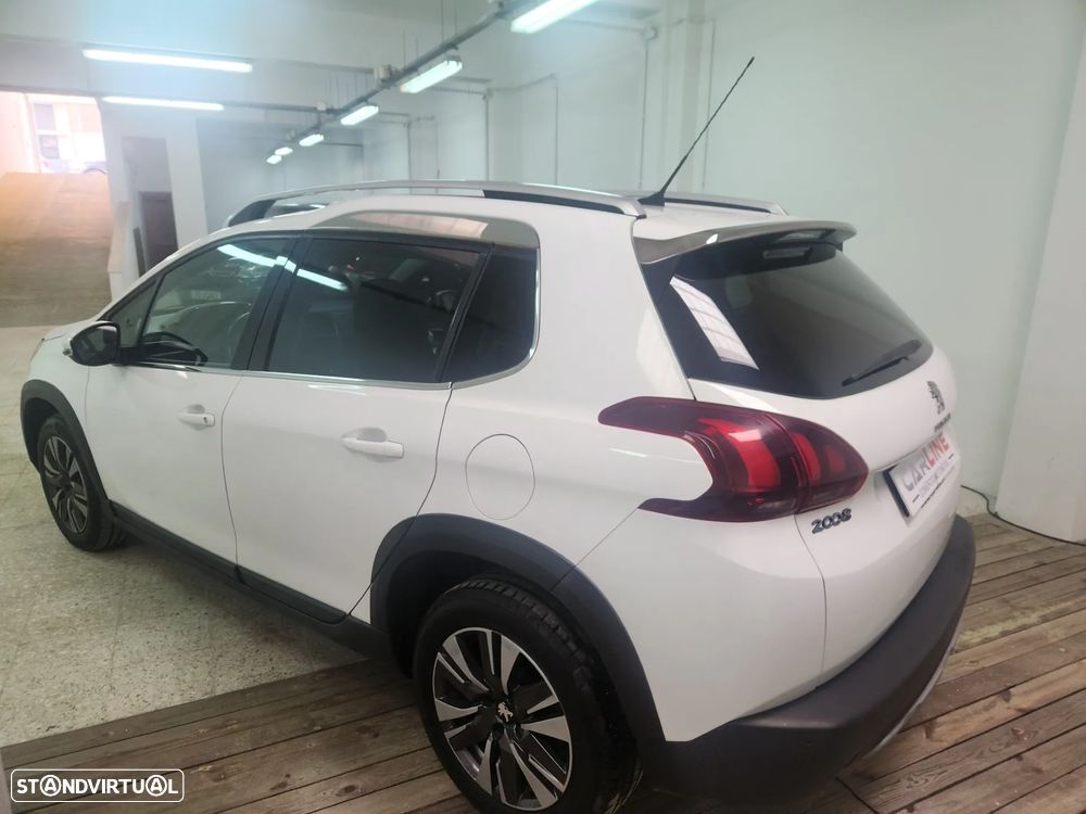 Peugeot 2008 1.2 PureTech Allure - 7