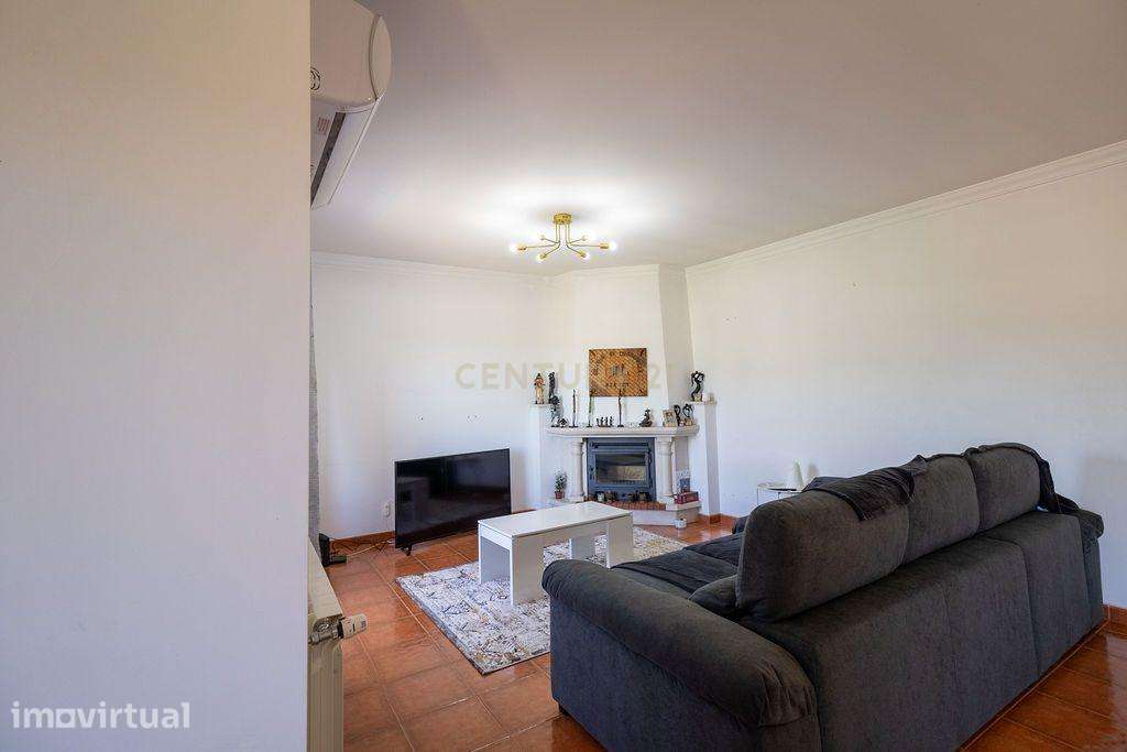 Apartamento T3 no coração da vila de Arganil - Grande imagem: 5/20