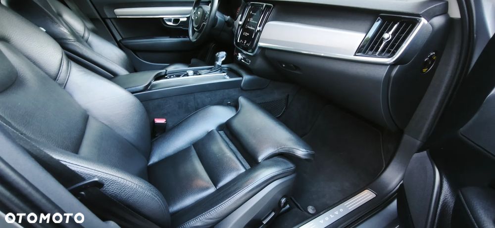 Volvo S90 D3 Momentum - 37