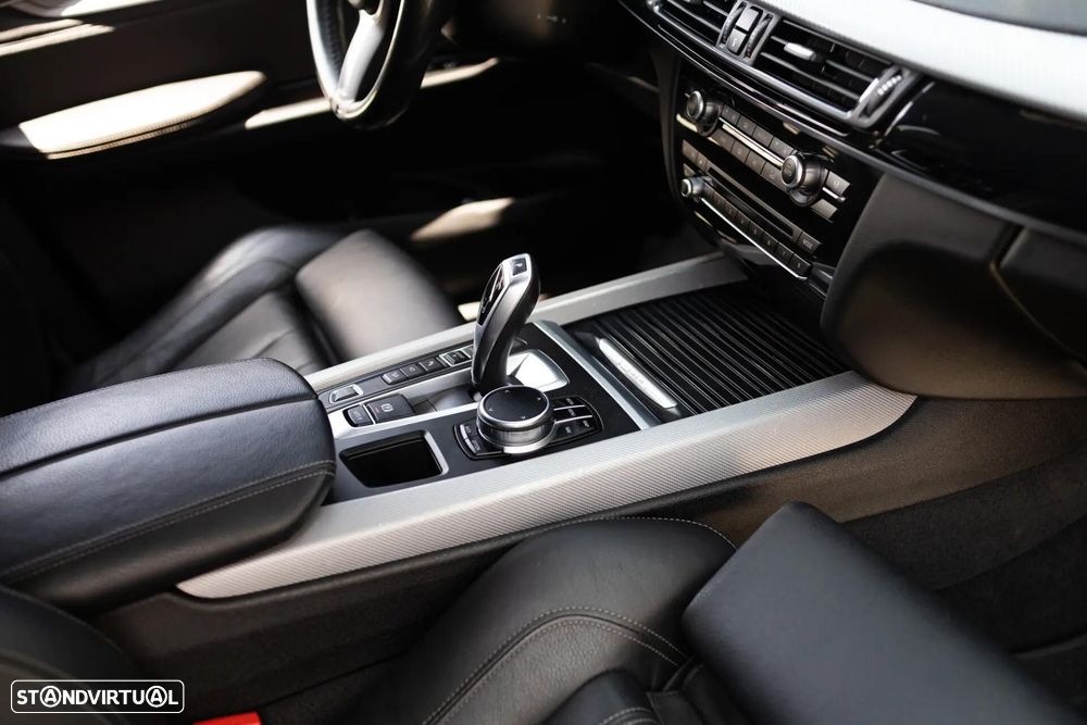 BMW X5 40e xDrive Pack M - 38