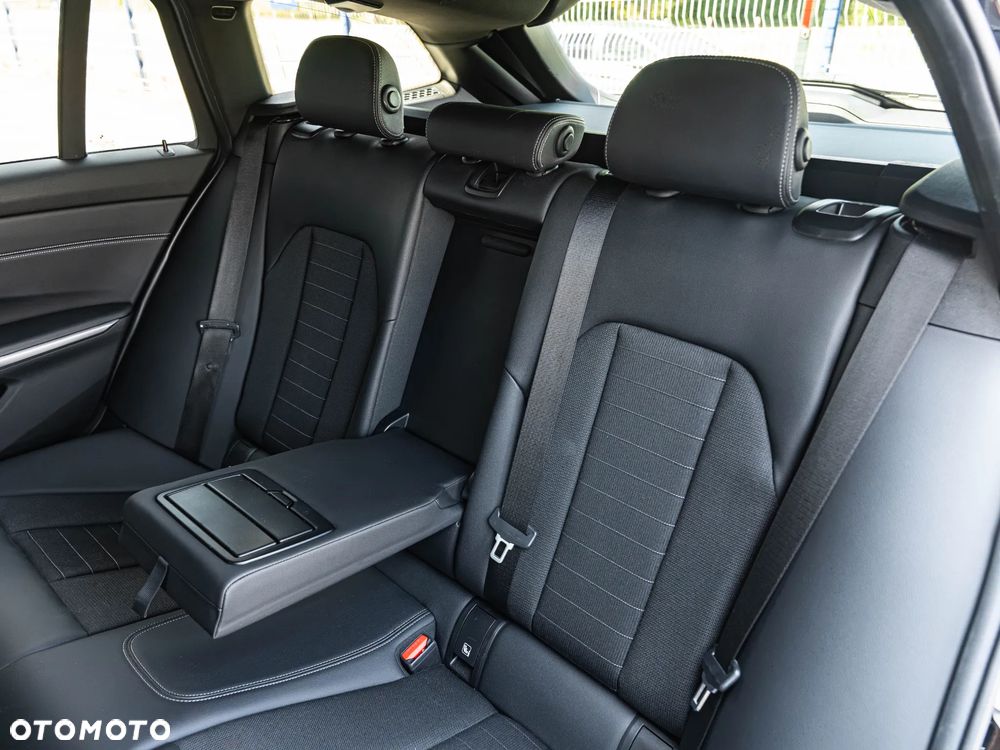 BMW Seria 3 320d Sport Line Shadow - 27