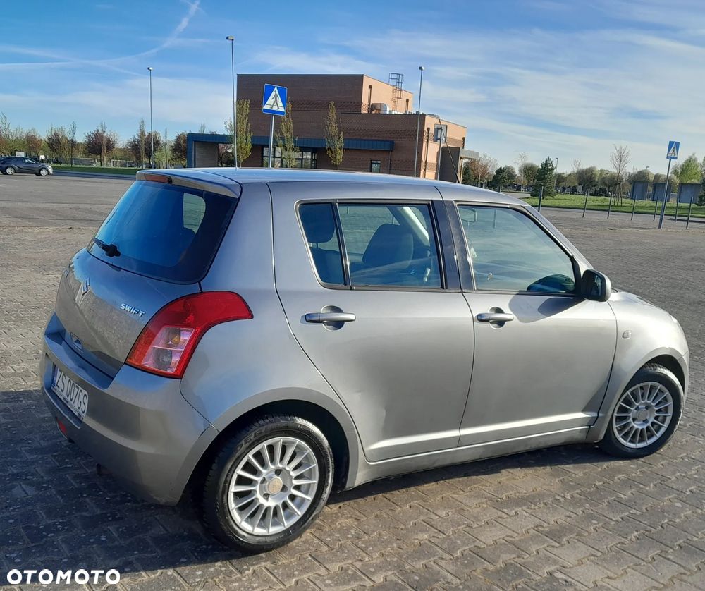Suzuki Swift 1.3 GS / Premium - 8