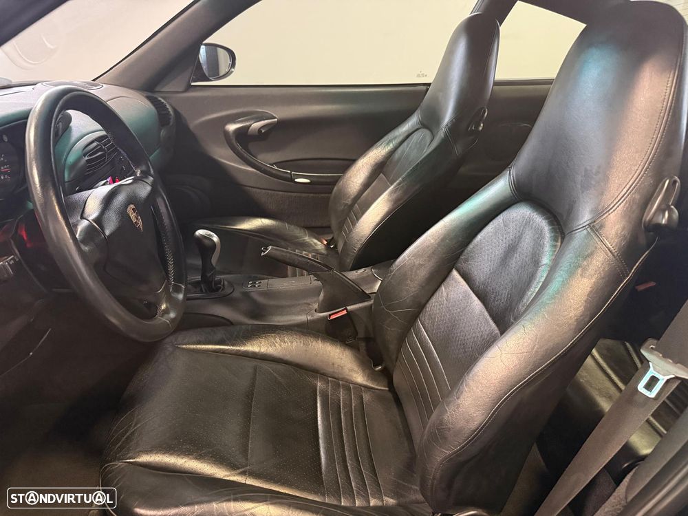 Porsche 911 (996) - 12