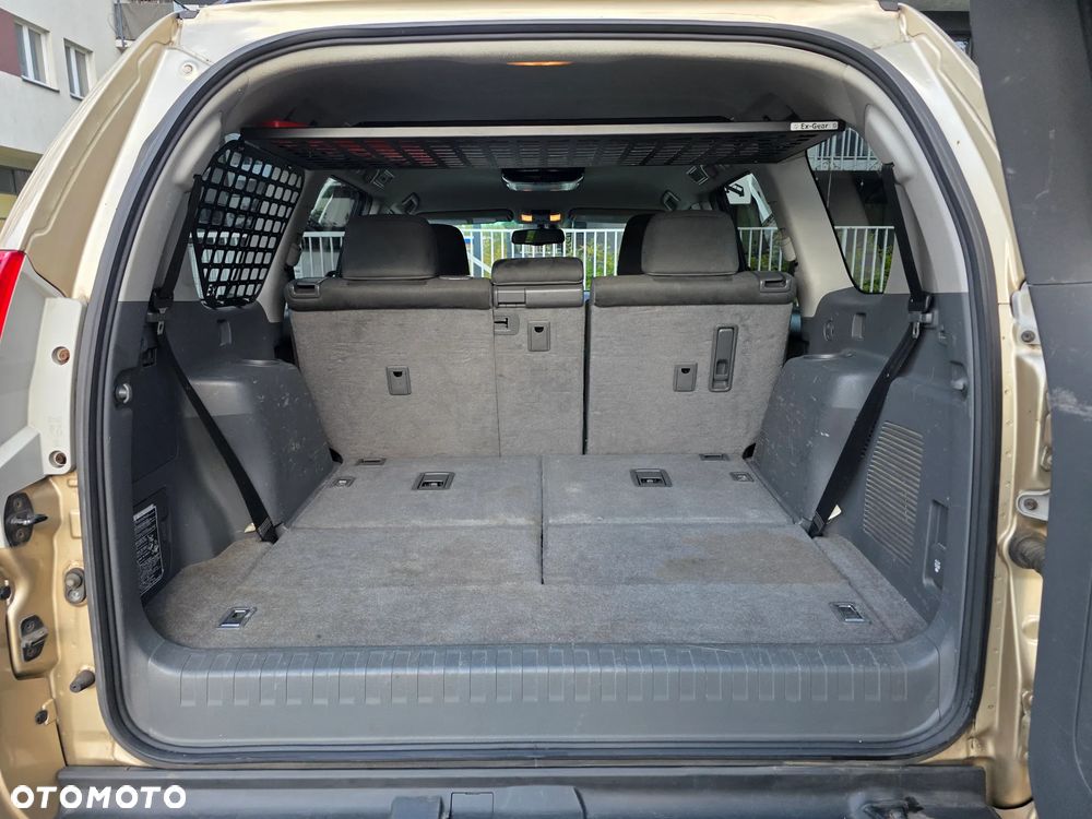 Toyota Land Cruiser LC 3.0 D-4D Sol (lea) 7os - 28