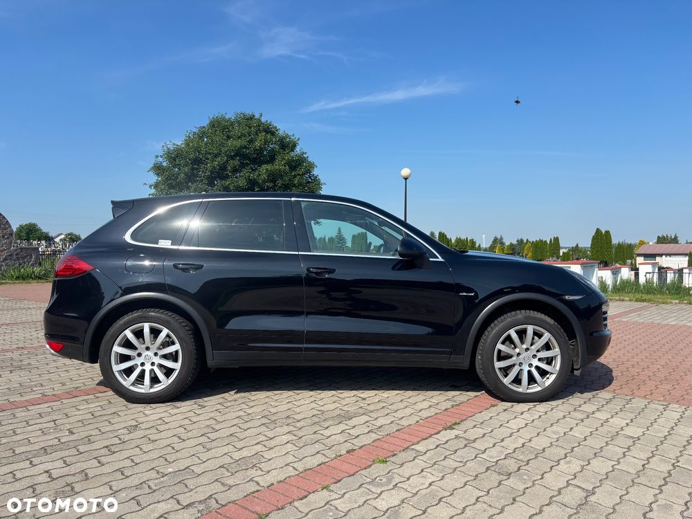 Porsche Cayenne Diesel Platinum Edition - 3