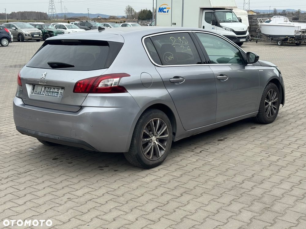 Peugeot 308 - 5