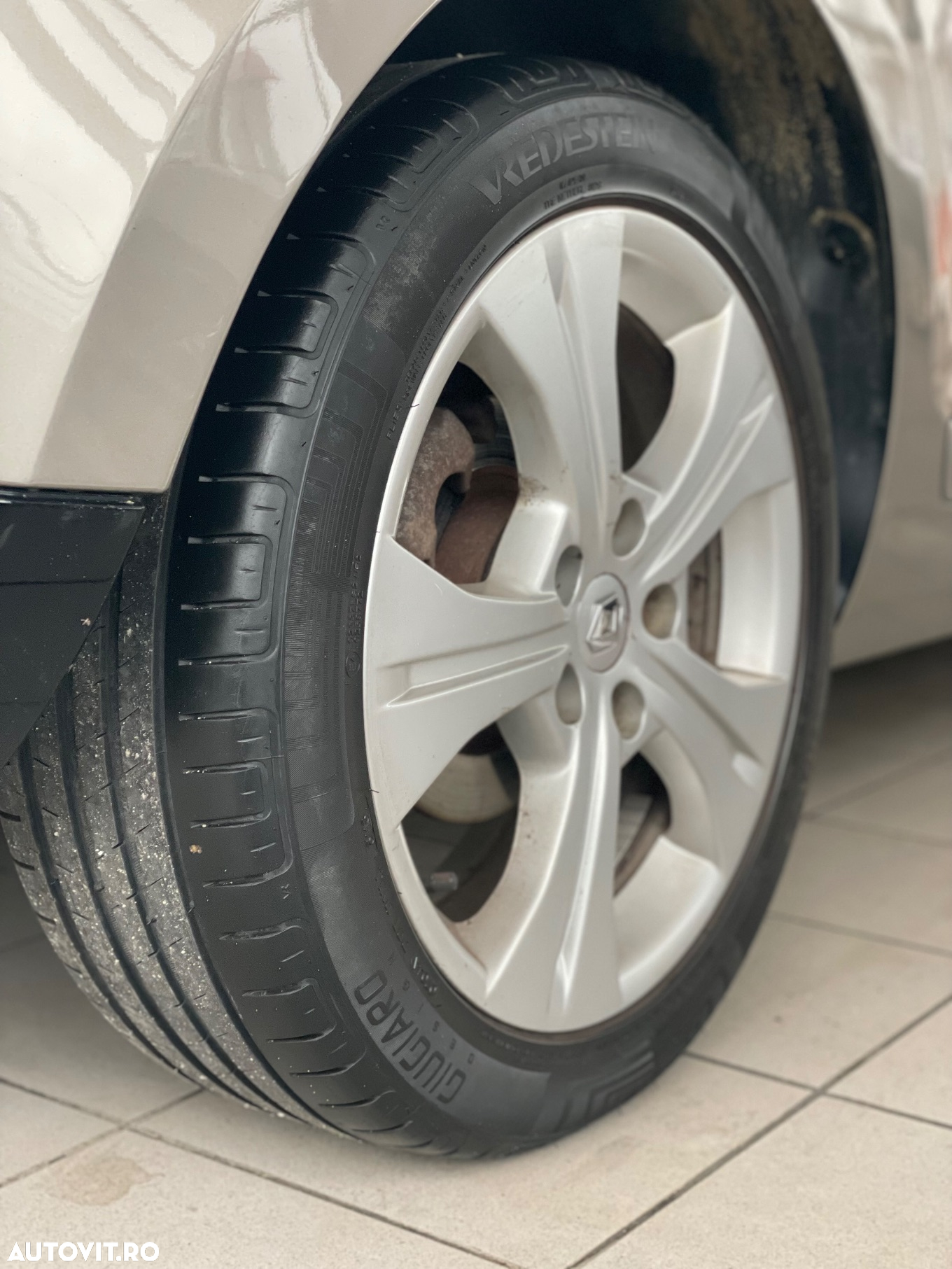 Renault Megane III Coupe 1.5 dCi Color Edition - 20