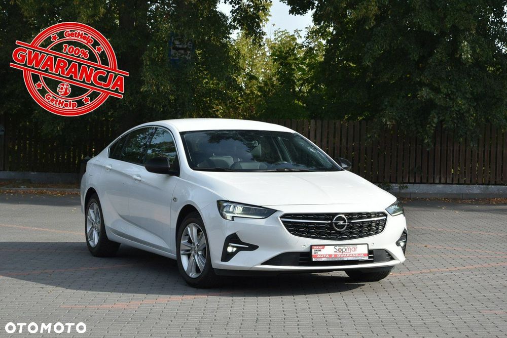 Opel Insignia - 1