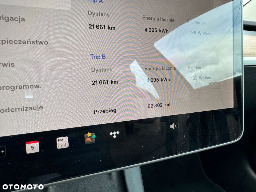 Tesla Model 3 - 21