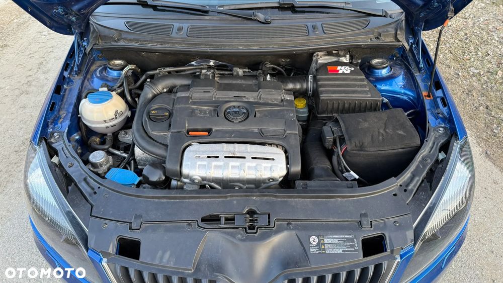Skoda Fabia 1.4 TSI DSG RS - 22
