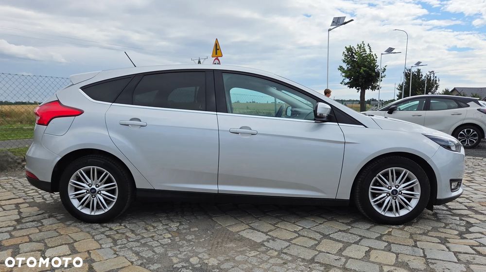 Ford Focus 1.0 EcoBoost Trend Edition Business - 21