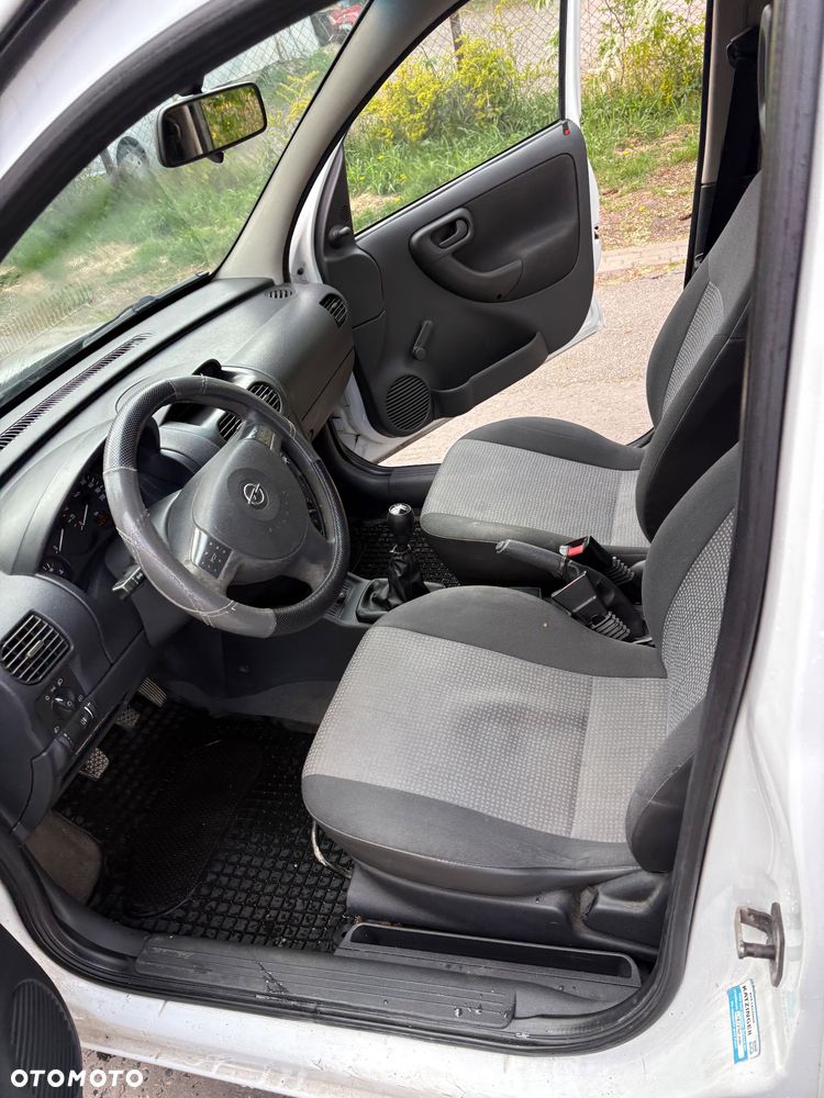 Opel Combo - 9