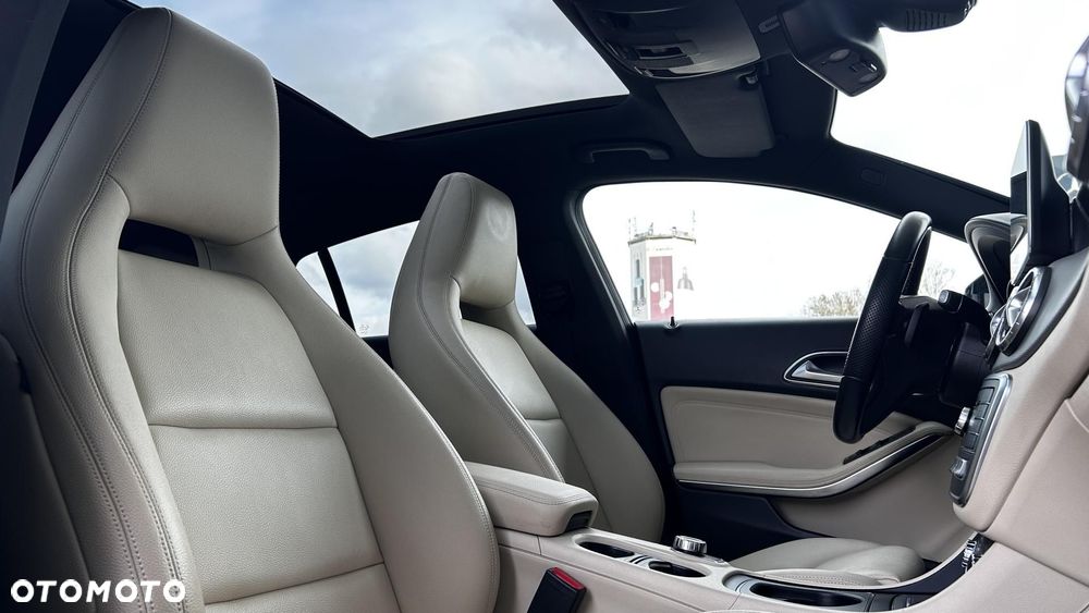 Mercedes-Benz CLA - 23