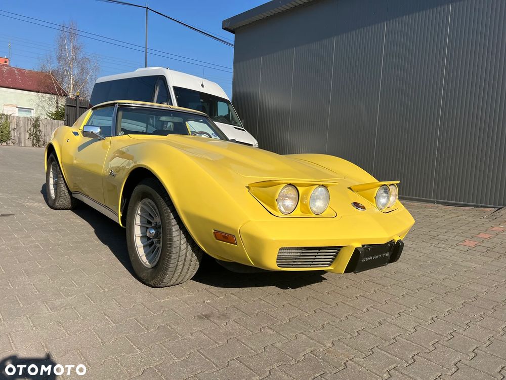 Chevrolet Corvette - 4