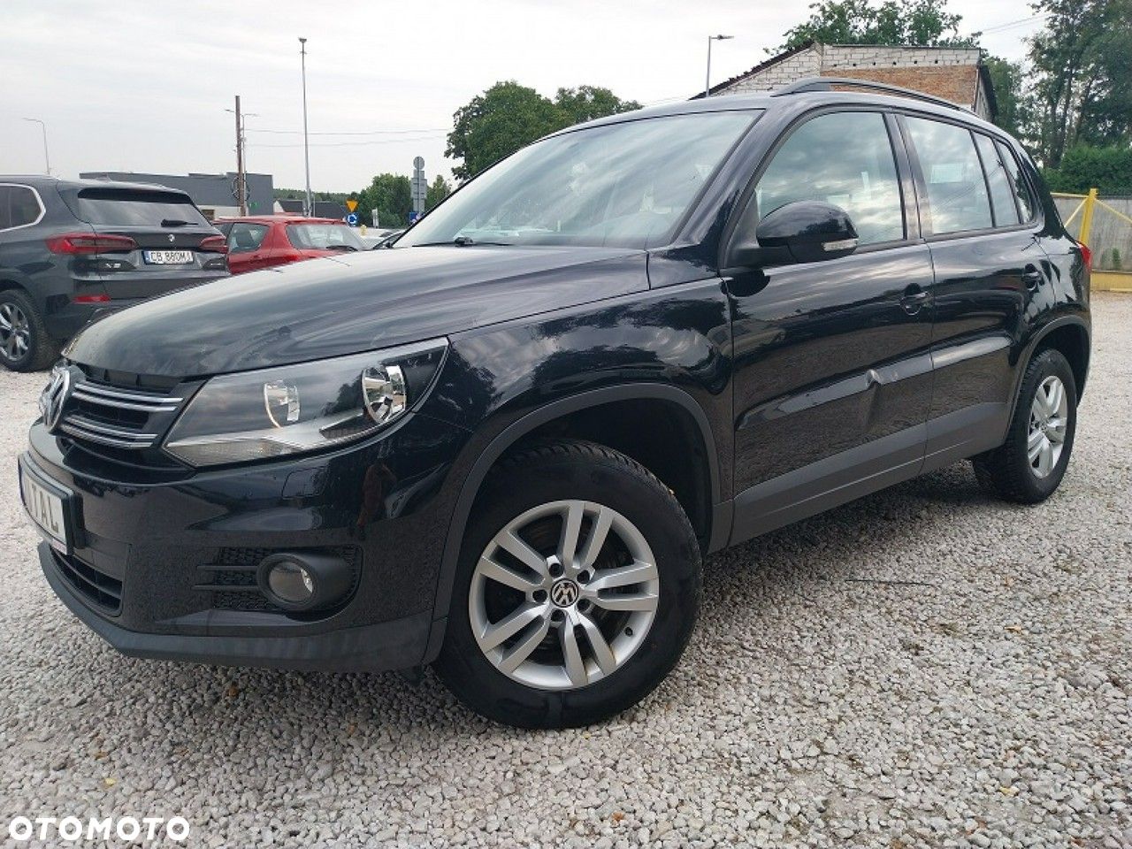 Volkswagen Tiguan - 1