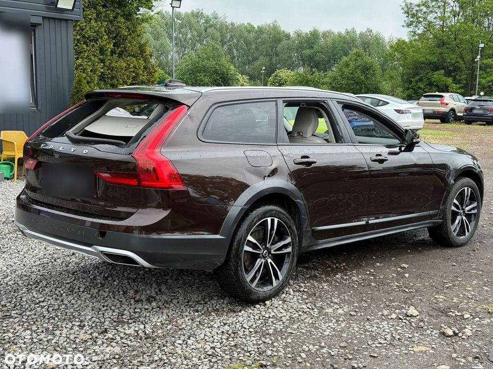 Volvo V90 Cross Country D5 AWD - 3