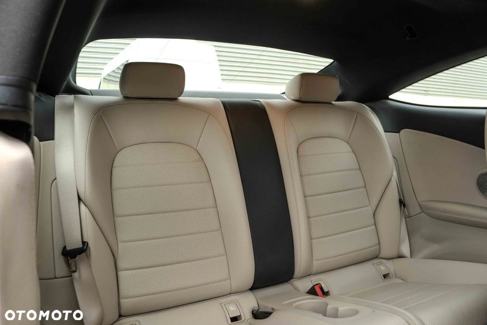 Mercedes-Benz Klasa C 200 4MATIC 9G-TRONIC - 20