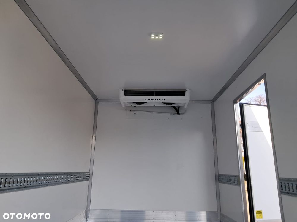 Iveco Daily 50C16H3.0Z izoterma z Agregatem - 16