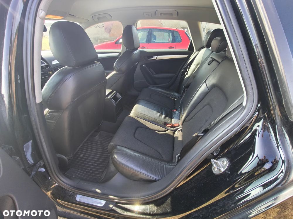 Audi A4 Avant 2.0 TDI DPF Ambiente - 6