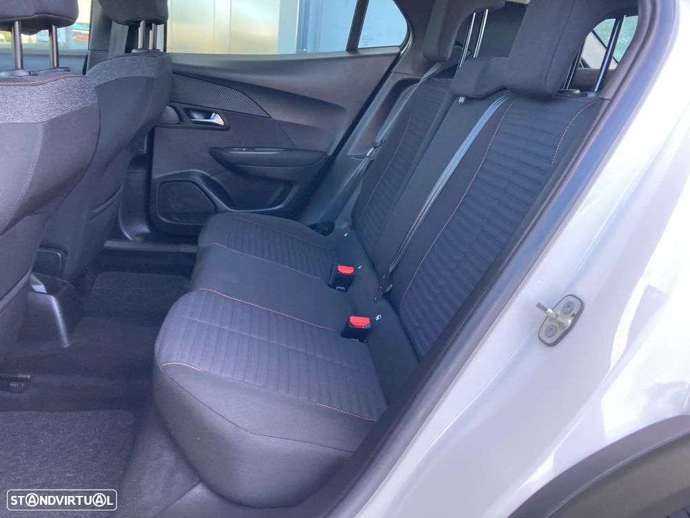 Peugeot 2008 1.5 BlueHDi Active Pack - 31