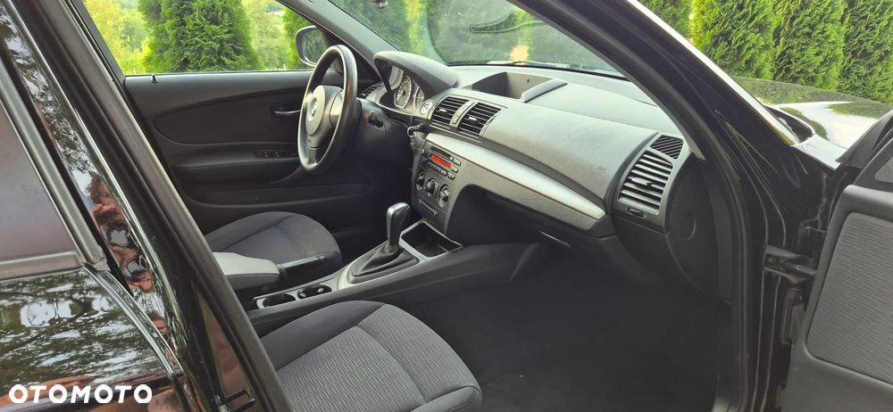 BMW Seria 1 118d DPF - 11