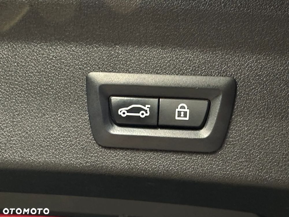 BMW Seria 1 118i M Sport - 12