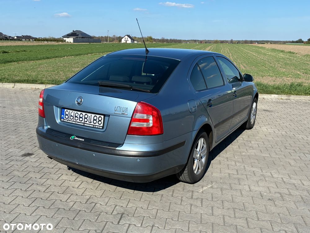 Skoda Octavia 1.6 Classic - 14