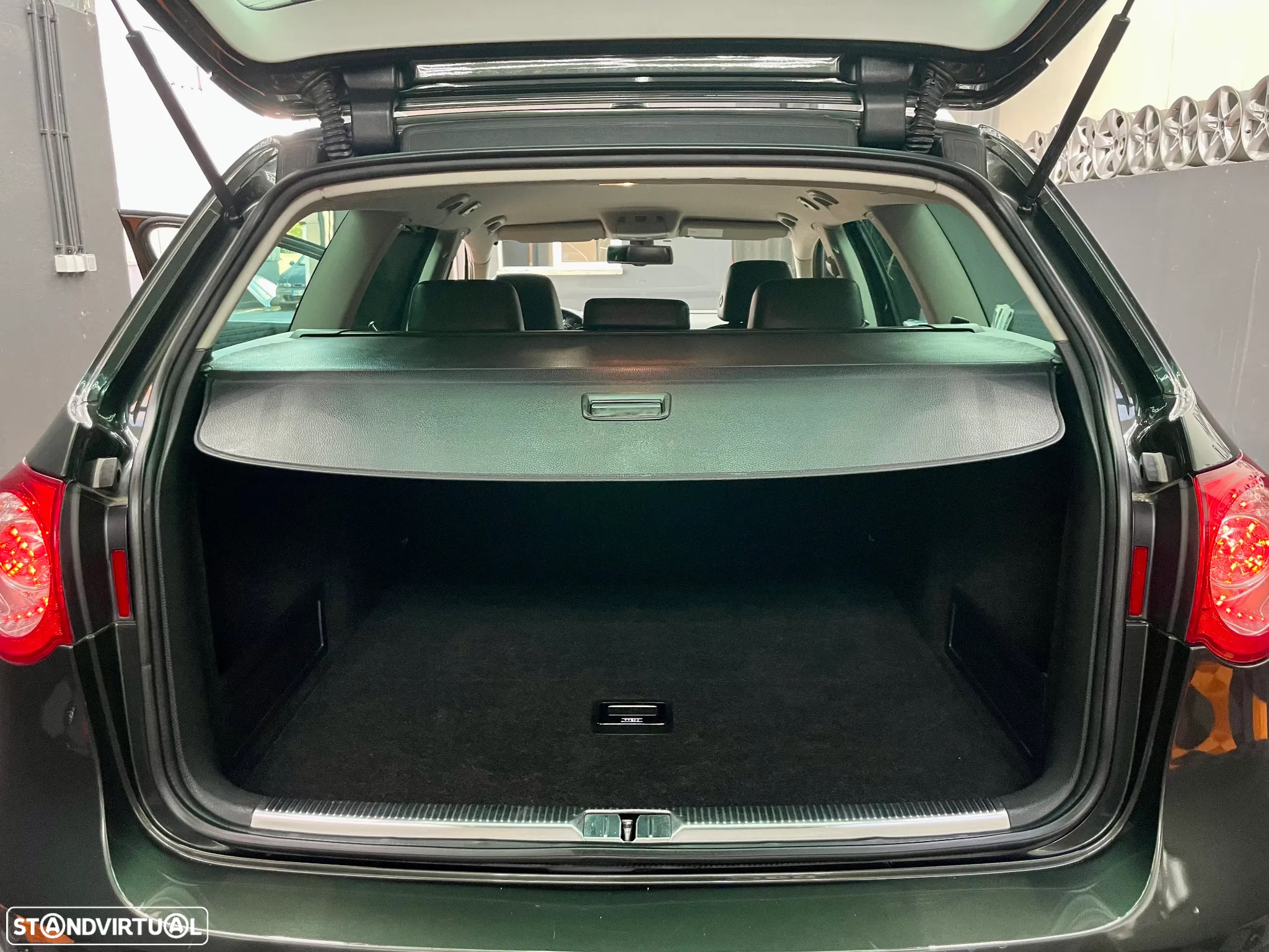 VW Passat Variant 2.0 TDi Highline - 30