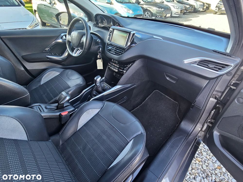 Peugeot 2008 1.6 e-HDi Active S&S - 20