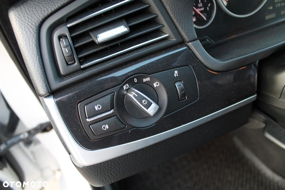 BMW Seria 5 520d - 18