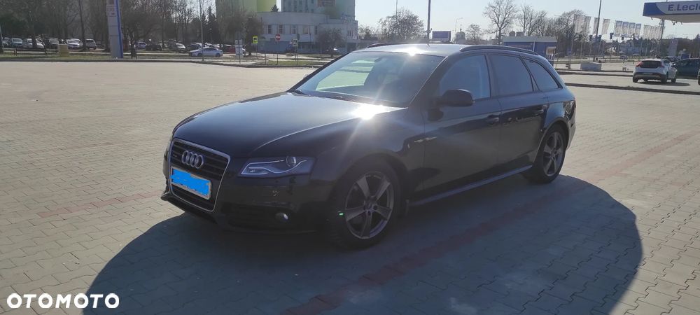 Audi A4 Avant 2.0 TDI DPF quattro Ambiente - 2
