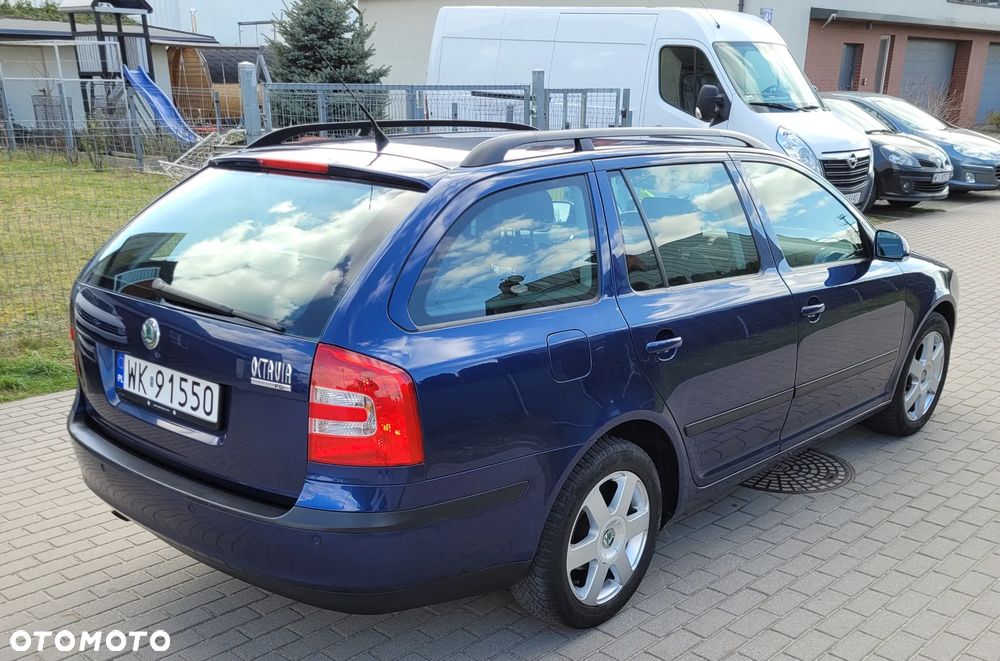 Skoda Octavia 2.0 FSI Ambiente - 2