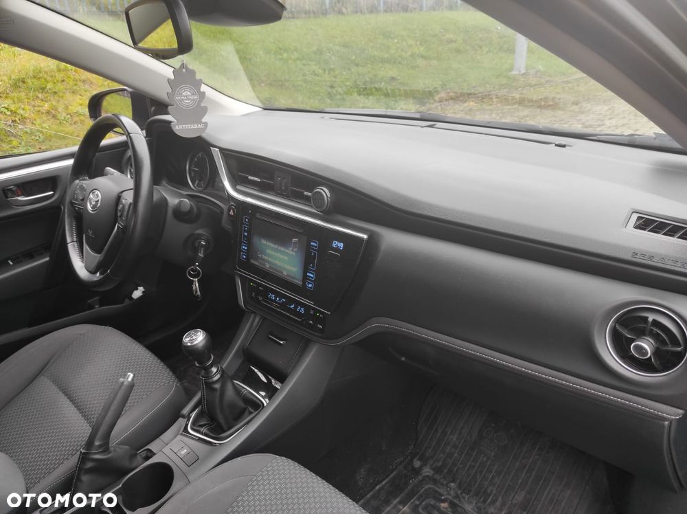 Toyota Corolla 1.6 Comfort - 20